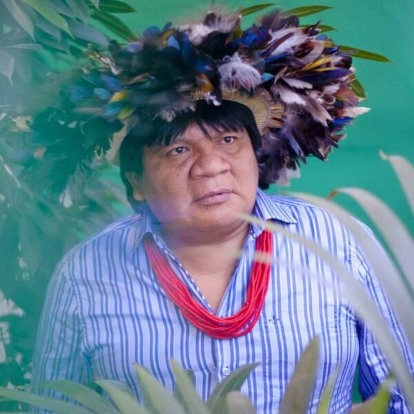 Almir Narayamoga Surui, leader du peuple Paiter Surui d'Amazonie Brésilienne