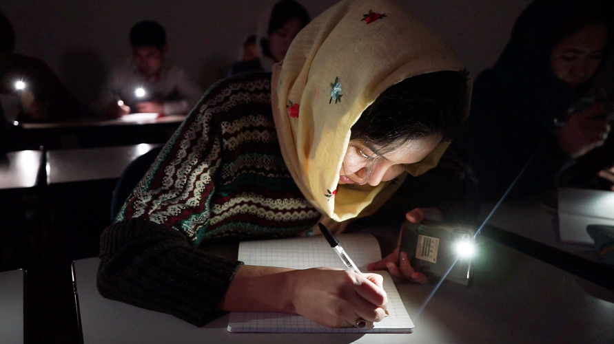 Fatima lesani les filles de kaj afghanistan étudiantes afghanes